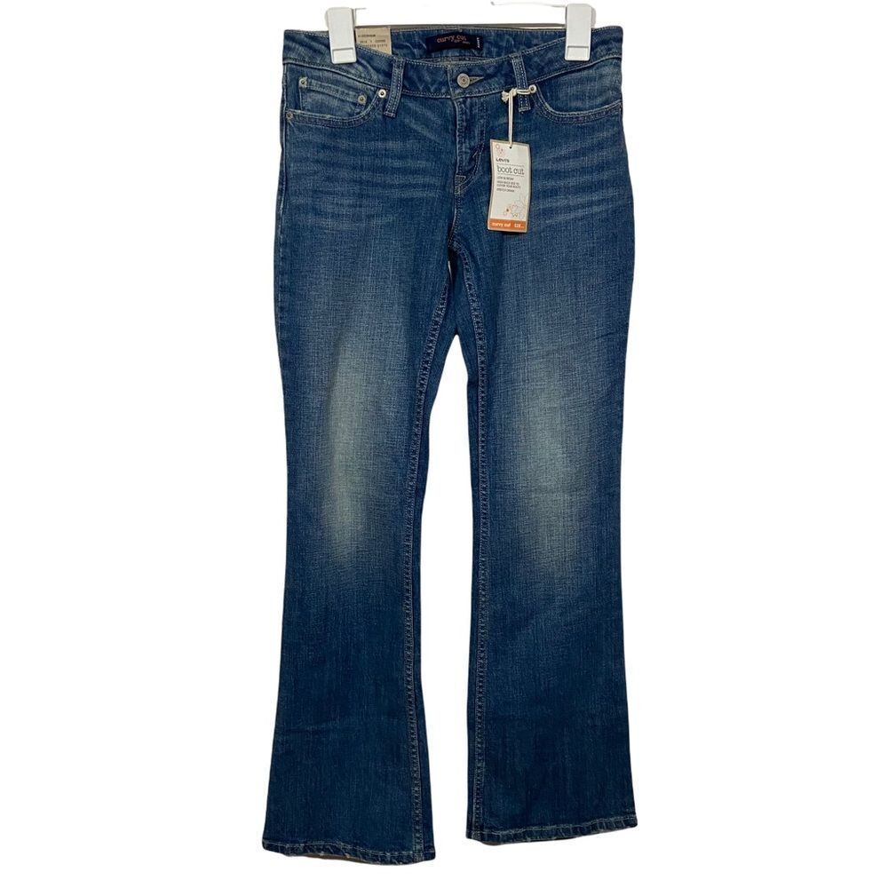 NWT Levi’s 528 Curvy Bootcut Medium Wash Jeans